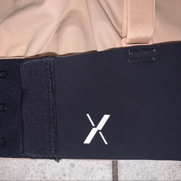 Knix Evolution Bra - Picture 3 of 9